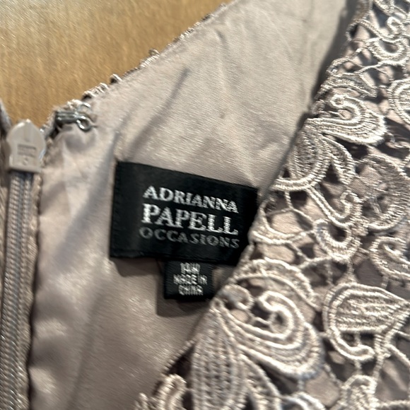 Adrianna Papell Taupe Color Mother of the Bride/Groom Sz 14W Dress w/ Jacket. - Picture 3 of 6